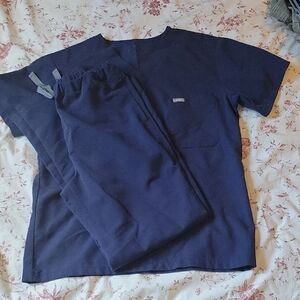 Figs Men's Navy Scrub Set
